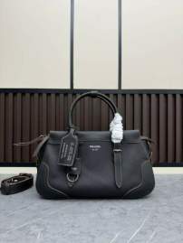 Picture of Prada Handbags _SKUfw226956999fw